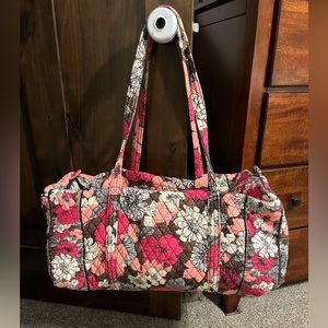 Vera Bradley 🩷 Large Duffle in Mocha Rouge